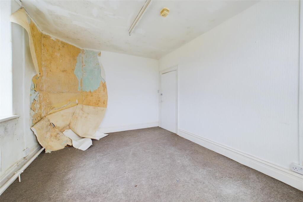 Additional image 38 of DETACHED | 0.4 ACES | CAERPHILLY