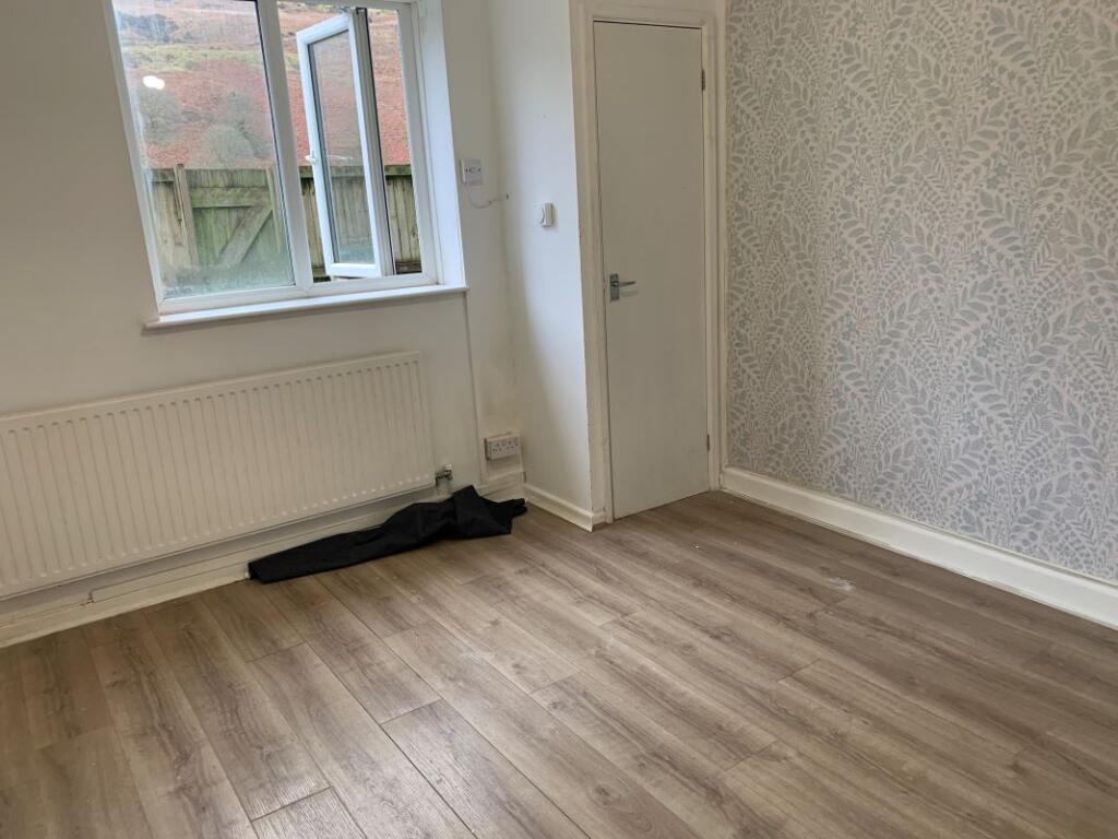 Additional image 8 of Flat 1 East Court, 171 East Road, Tylerstown, Ferndale, Mid Glamorgan, CF43 3BU