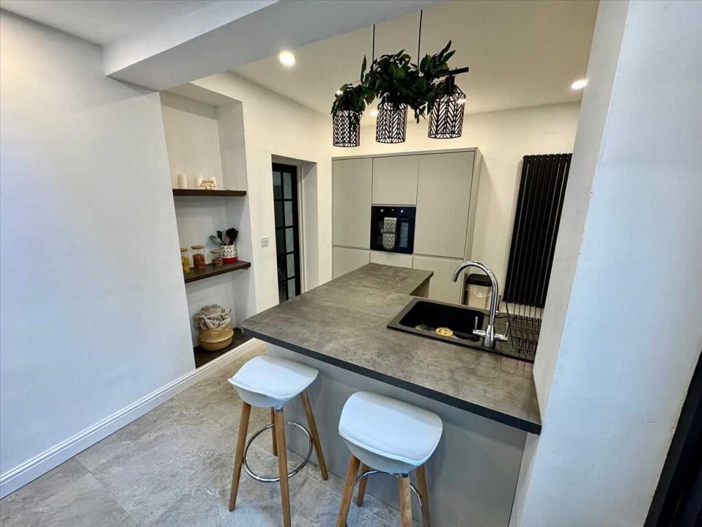 Additional image 9 of Berw Road, Tonypandy