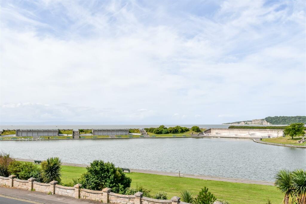 Additional image 11 of Lakeside, Barry