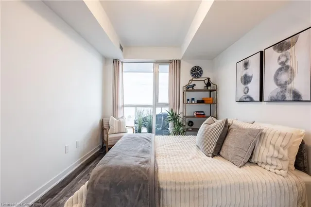 Additional image 27 of 2007 James St Unit 1305