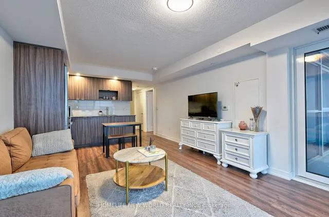 Additional image 15 of 225 Village Green Sq Unit 1510