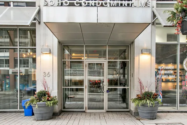 36 Blue Jays Way Unit 903