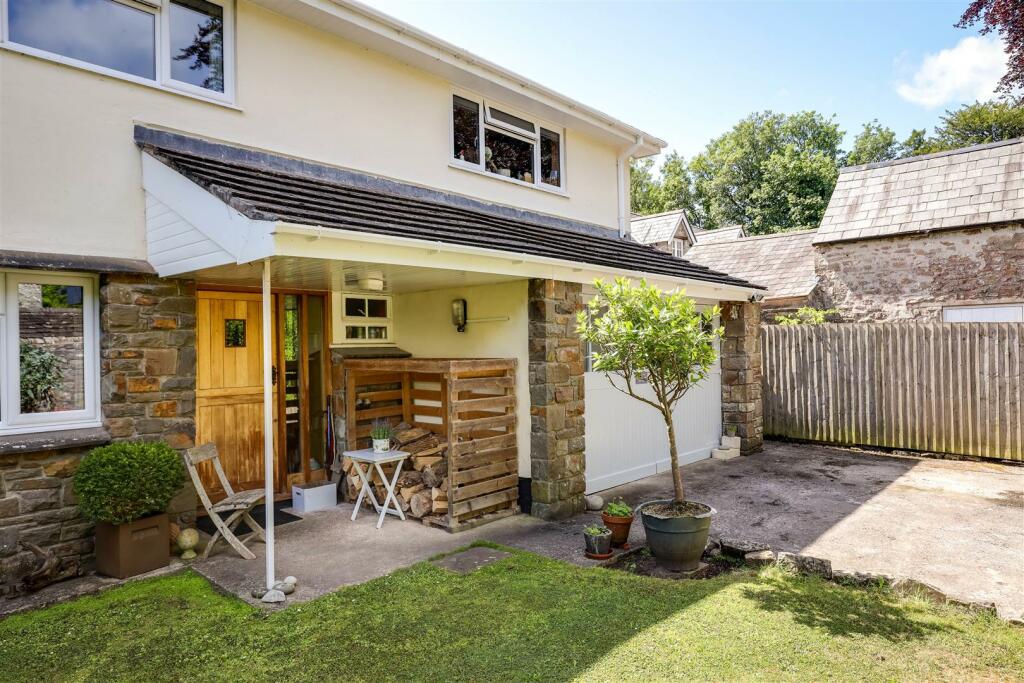 Additional image 27 of Tal Y Llyn, Castle Court, Llandough, Nr Cowbridge, Vale Of Glamorgan, CF71 7LZ