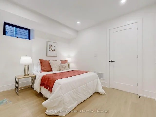 Additional image 26 of 134 Wolfrey Ave