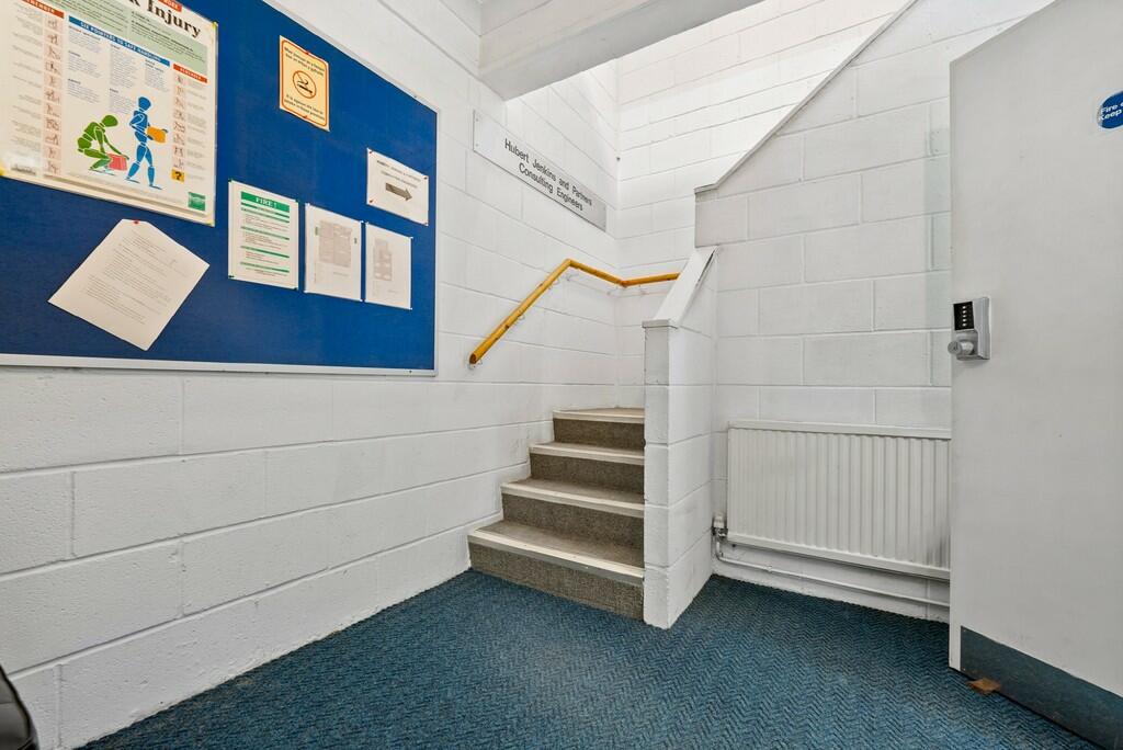 Additional image 5 of 256 Cowbridge Road East