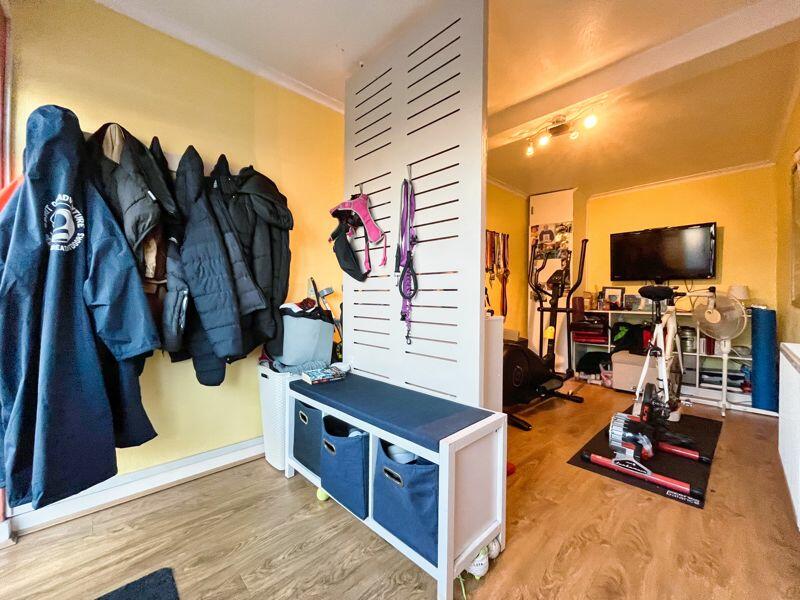 Additional image 5 of 37 West Park Drive, Porthcawl, CF36 3RG