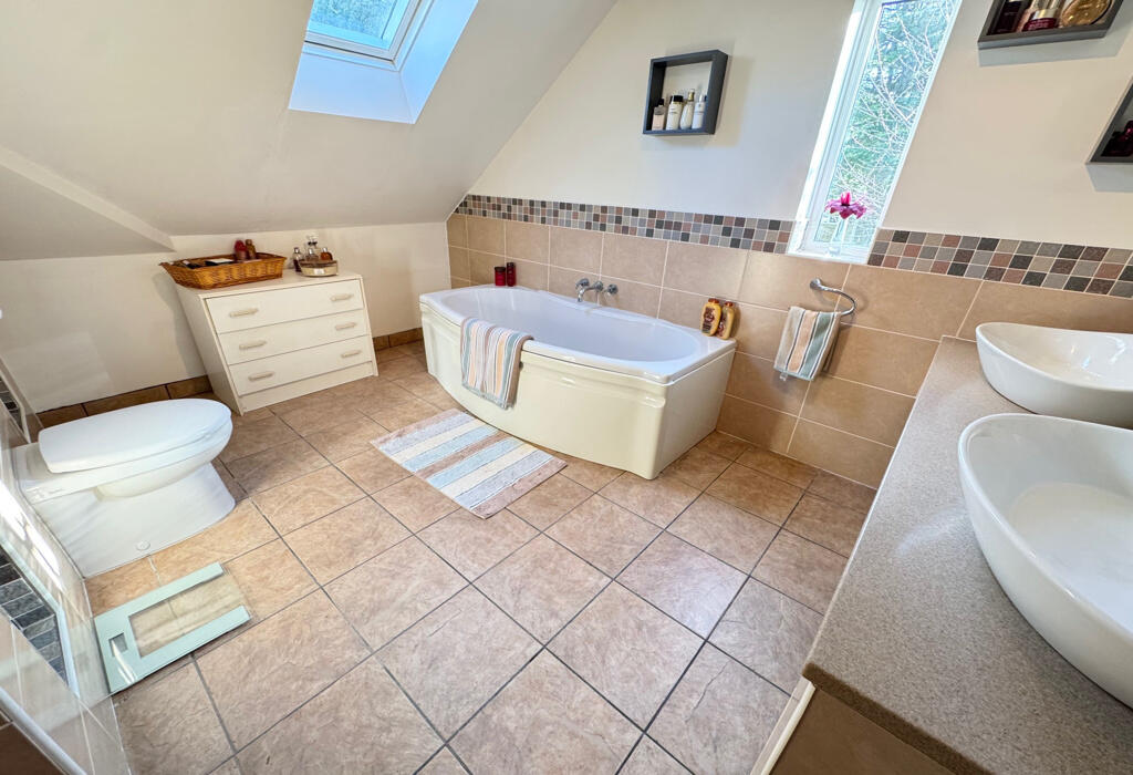 Additional image 25 of Mandalay, Gilstead Lane, Bingley, West Yorkshire