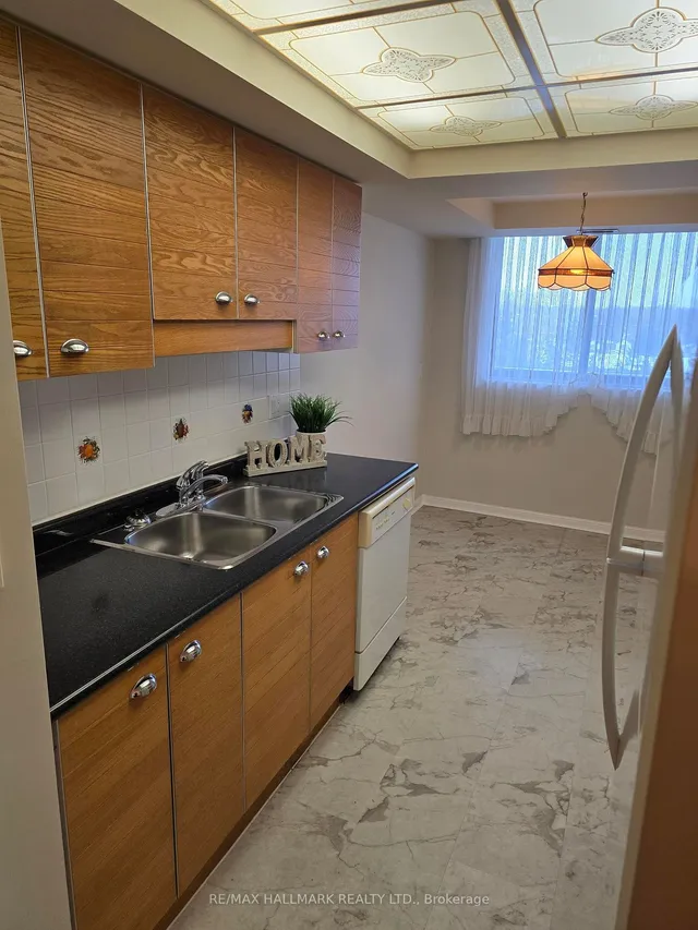 Additional image 9 of 757 Victoria Park Ave Unit 607