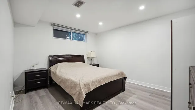 Additional image 32 of 73 Regency Sq