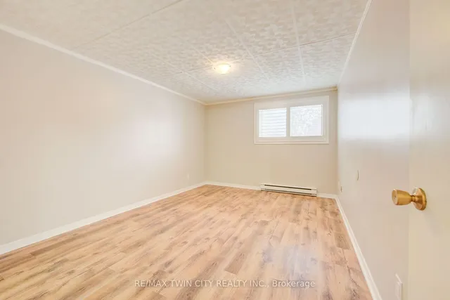 Additional image 18 of 24 Mooregate Cres Unit 202