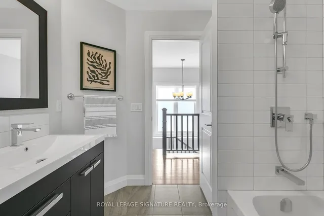 Additional image 22 of 63 Thyra Ave