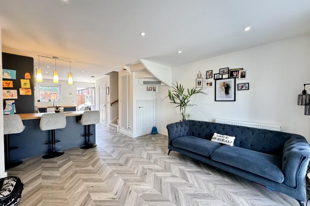 Additional image 23 of Clos Cymmer, Barry