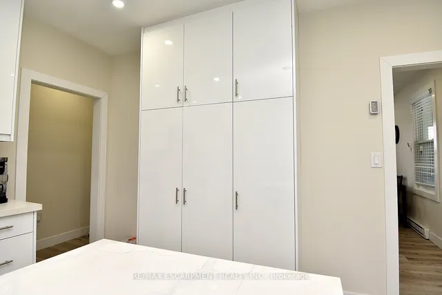 Additional image 14 of 2546 Wilson St