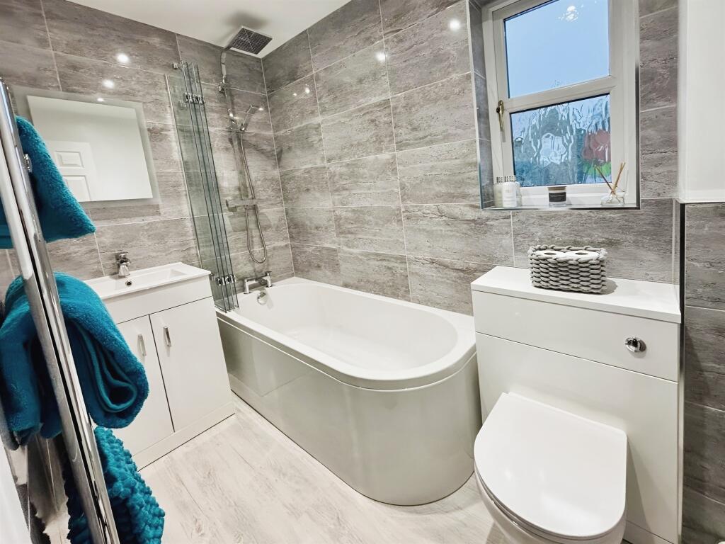 Additional image 15 of Clos Castell Newydd, Bridgend