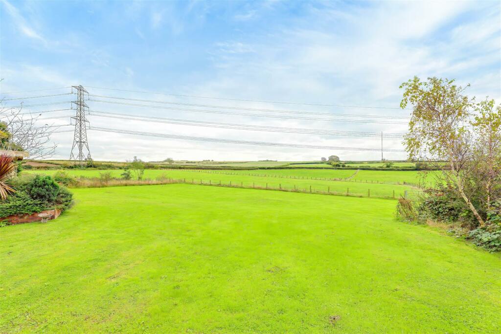 Additional image 16 of Kwisha, The Germonds, Watery Lane, Welsh St Donats, CF71 7SS