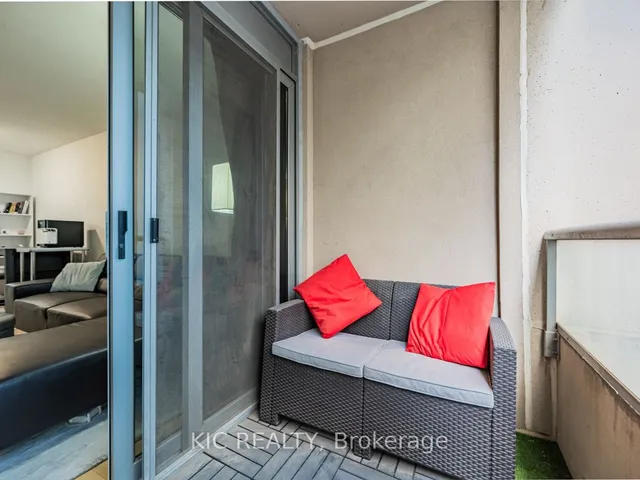 Additional image 23 of 250 Wellington St Unit 1727