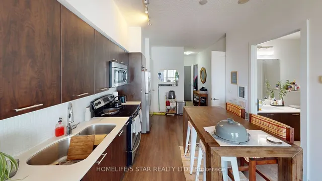 Additional image 4 of 169 Fort York Blvd Unit 308