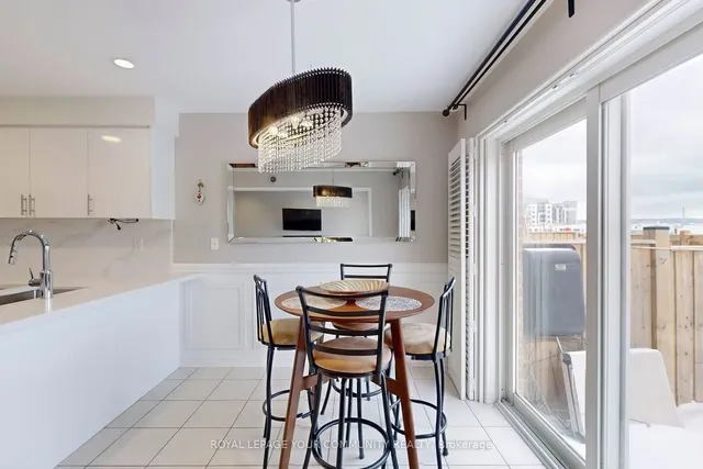 Additional image 18 of 1140 Duignan Cres