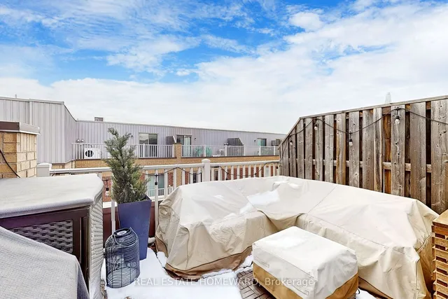 Additional image 35 of 21 Ruttan St Unit 240