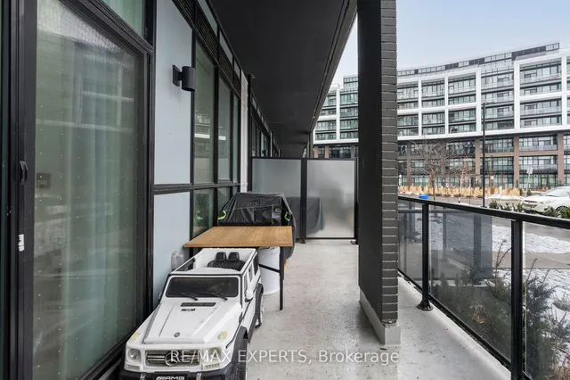 Additional image 38 of 50 George Butchart Dr Unit 102