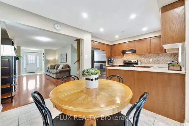 Additional image 15 of 399 HOBBS Cres