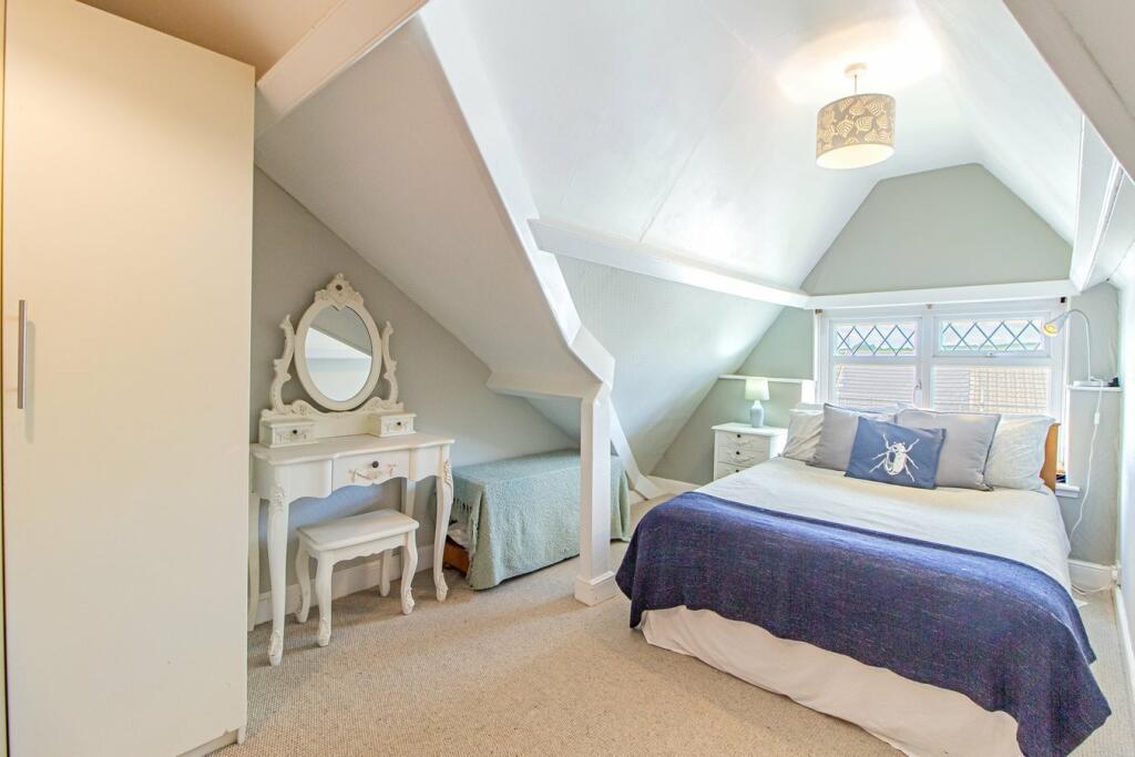 Additional image 29 of Llantrisant Road, Pontyclun, CF72