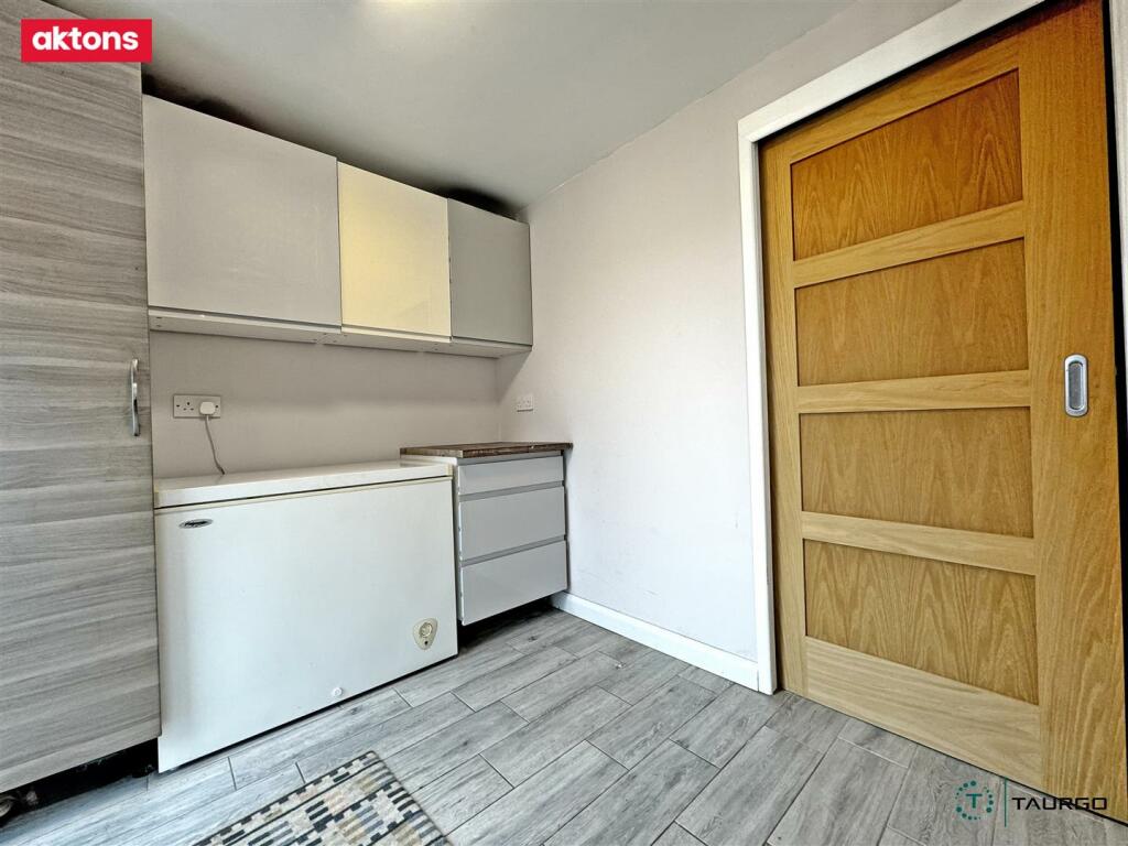 Additional image 36 of Caldicot Court, Caerphilly