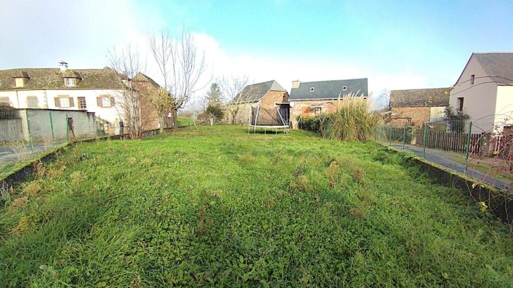 Additional image 2 of Midi-Pyrenees, Aveyron, Clairvaux-d'Aveyron, France