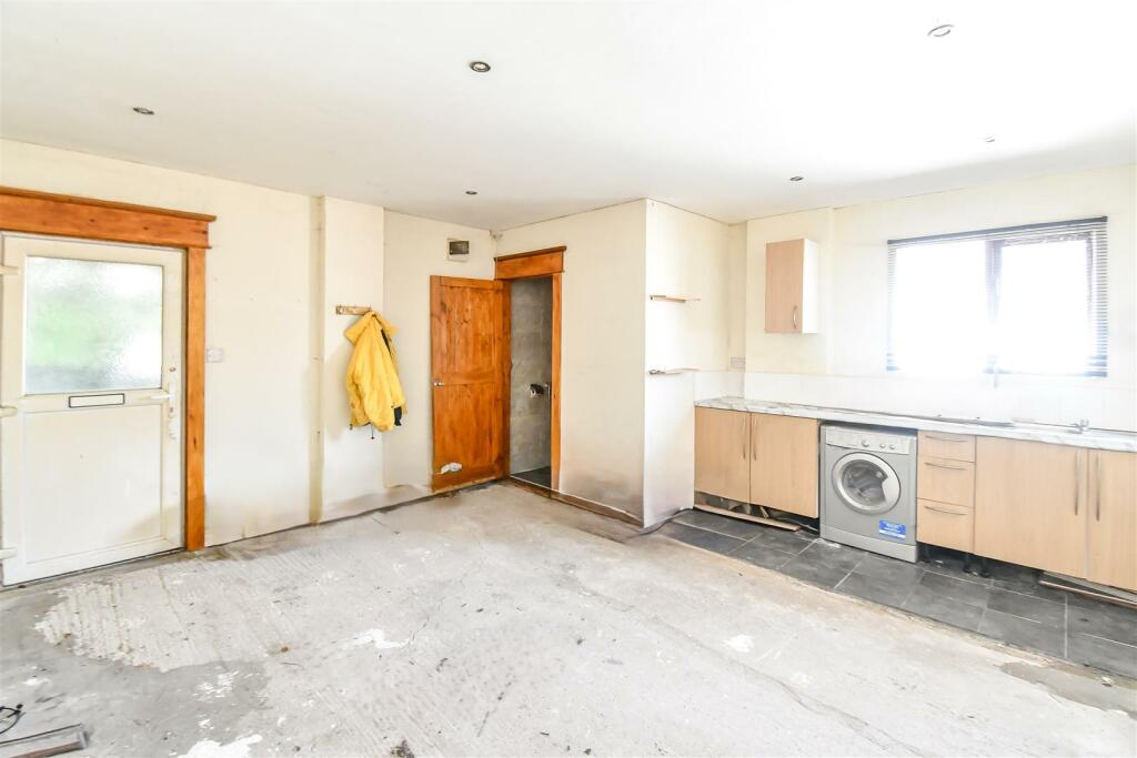 Additional image 10 of Gladstone Road, Barry