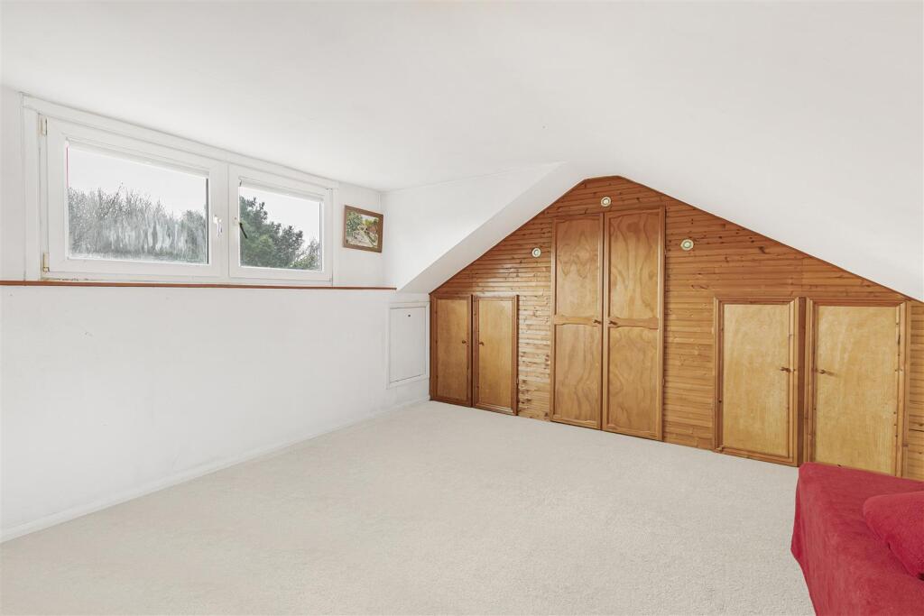 Additional image 19 of Far End, Hatfield