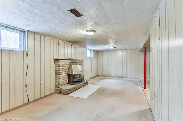 Additional image 27 of 15 Queensbury Dr