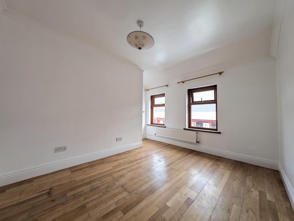 Additional image 42 of Oxford Street, Mountain Ash, CF45 3HB