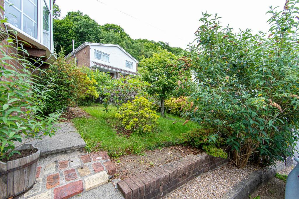 Additional image 22 of Ashgrove, Edwardsville, Treharris