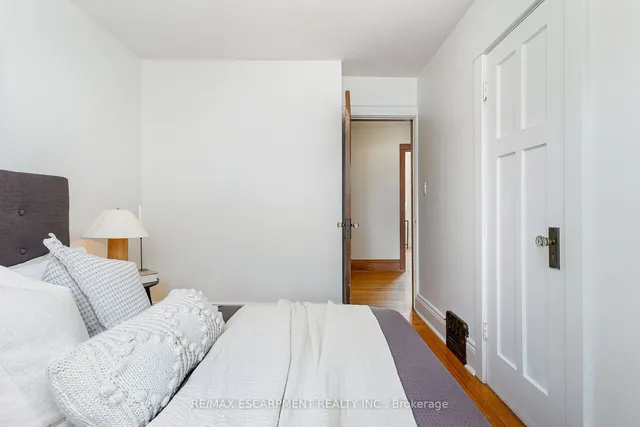 Additional image 16 of 166 Rothsay Ave