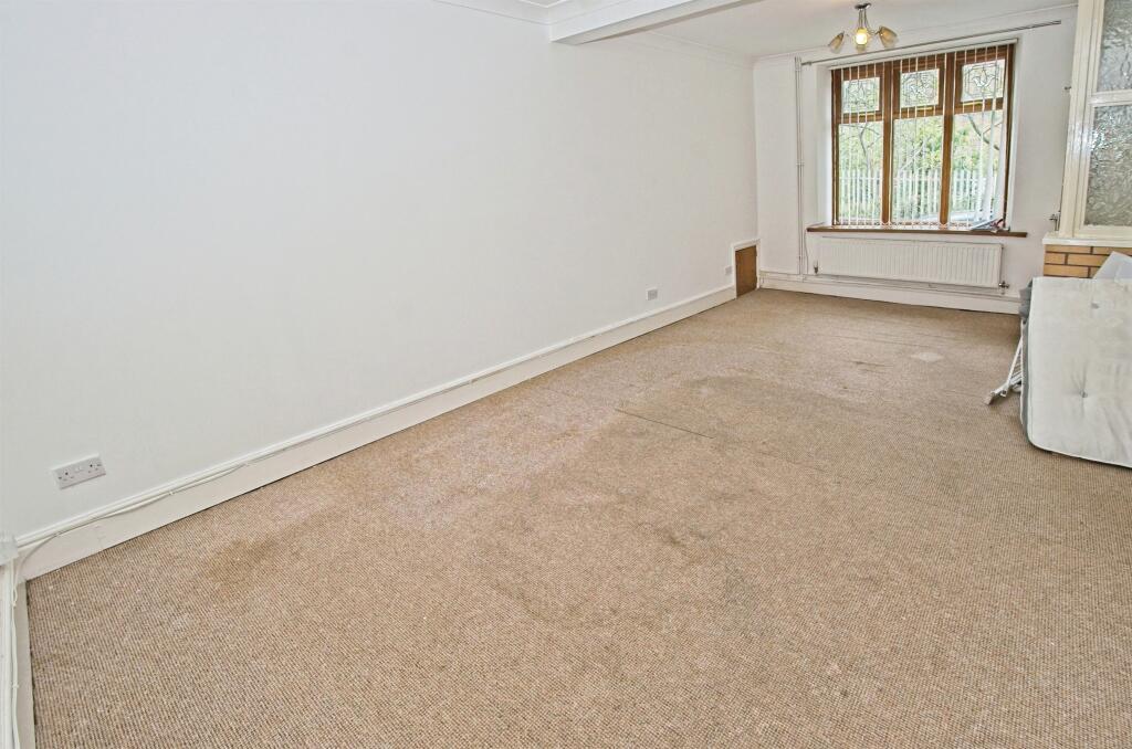 Additional image 2 of The Parade, Ferndale