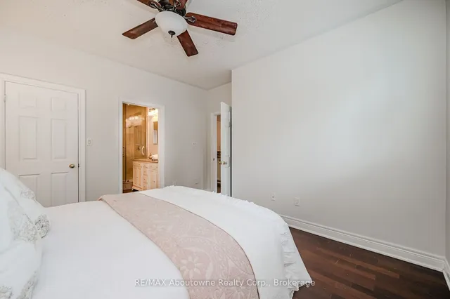 Additional image 15 of 2946 Singleton Common