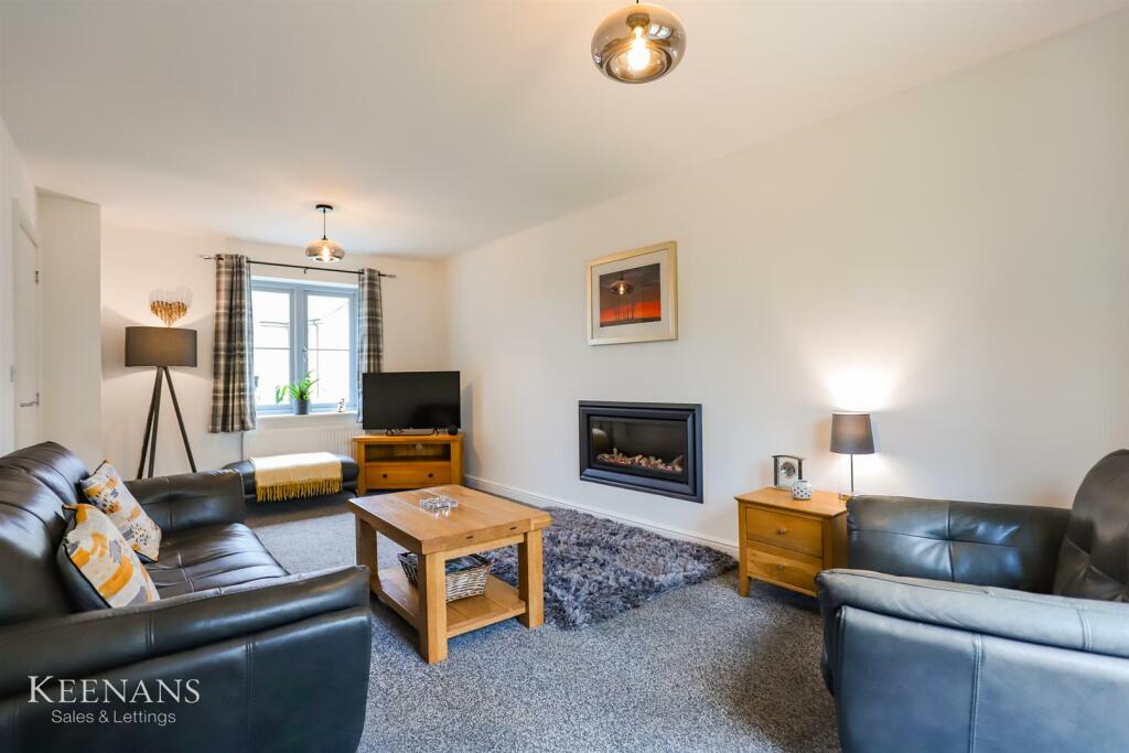 Additional image 28 of Windermere Avenue, Colne