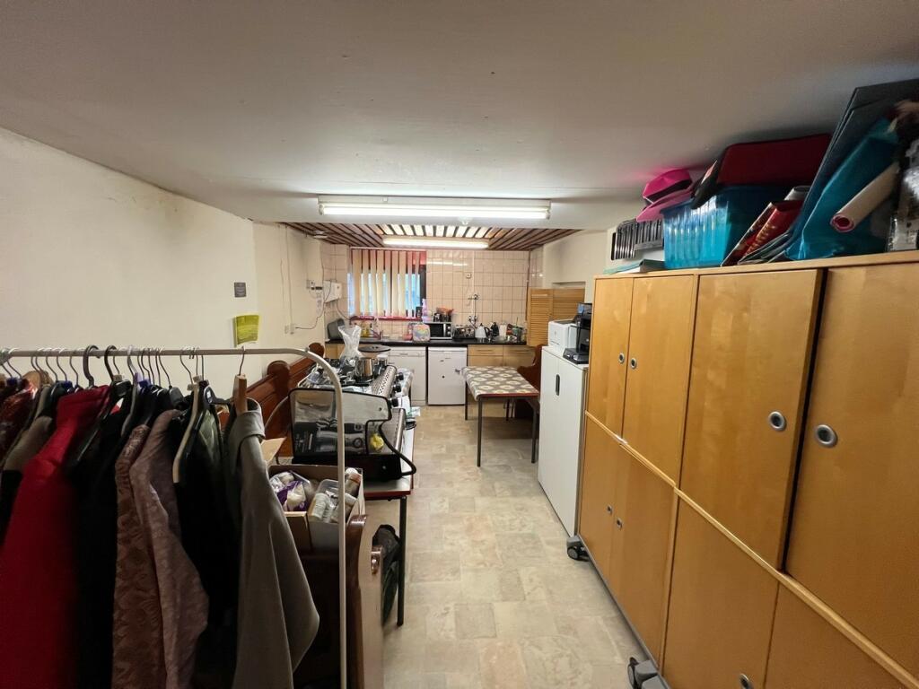 Additional image 10 of Cross Street Tonypandy - Tonypandy