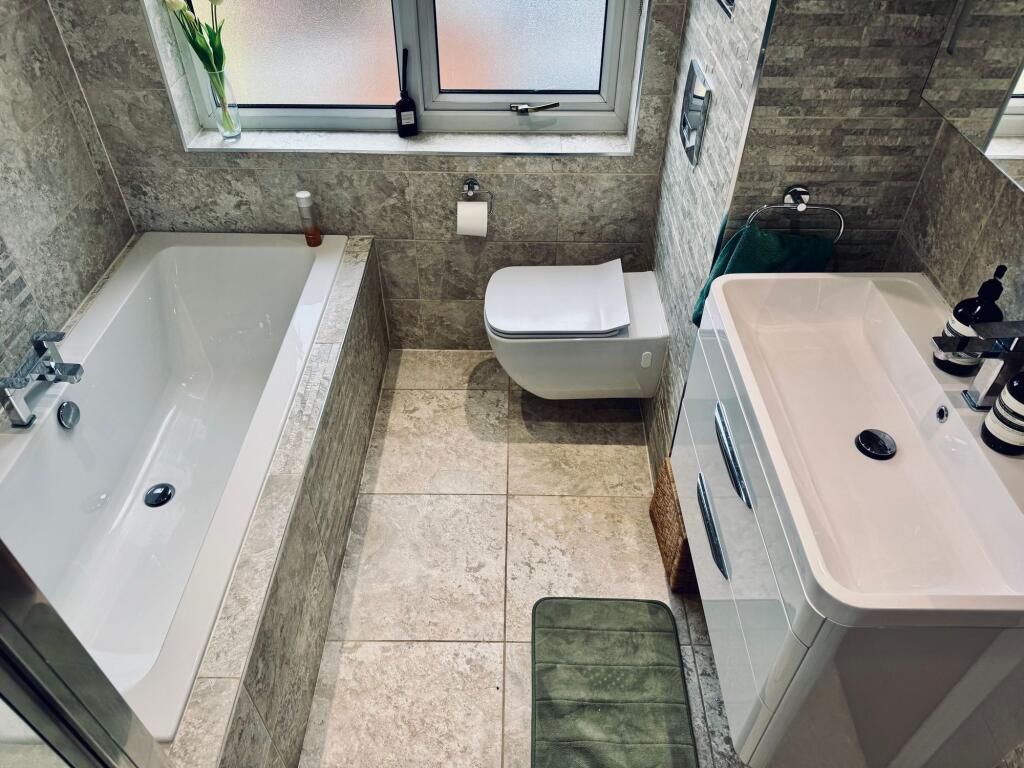 Additional image 34 of Brandlesholme Road, Bury, BL8