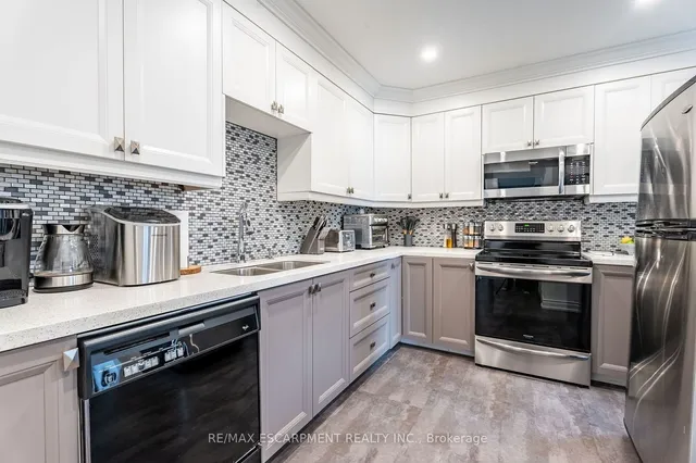 Additional image 13 of 2027 BLUEFIELDS Dr Unit 5