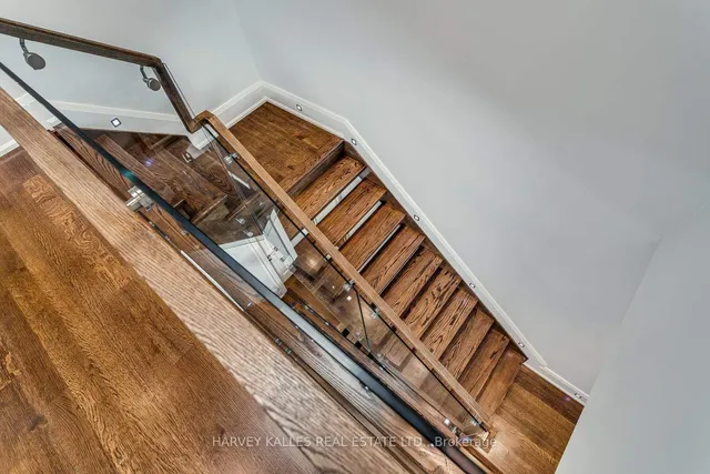 Additional image 20 of 52 Carmichael Ave