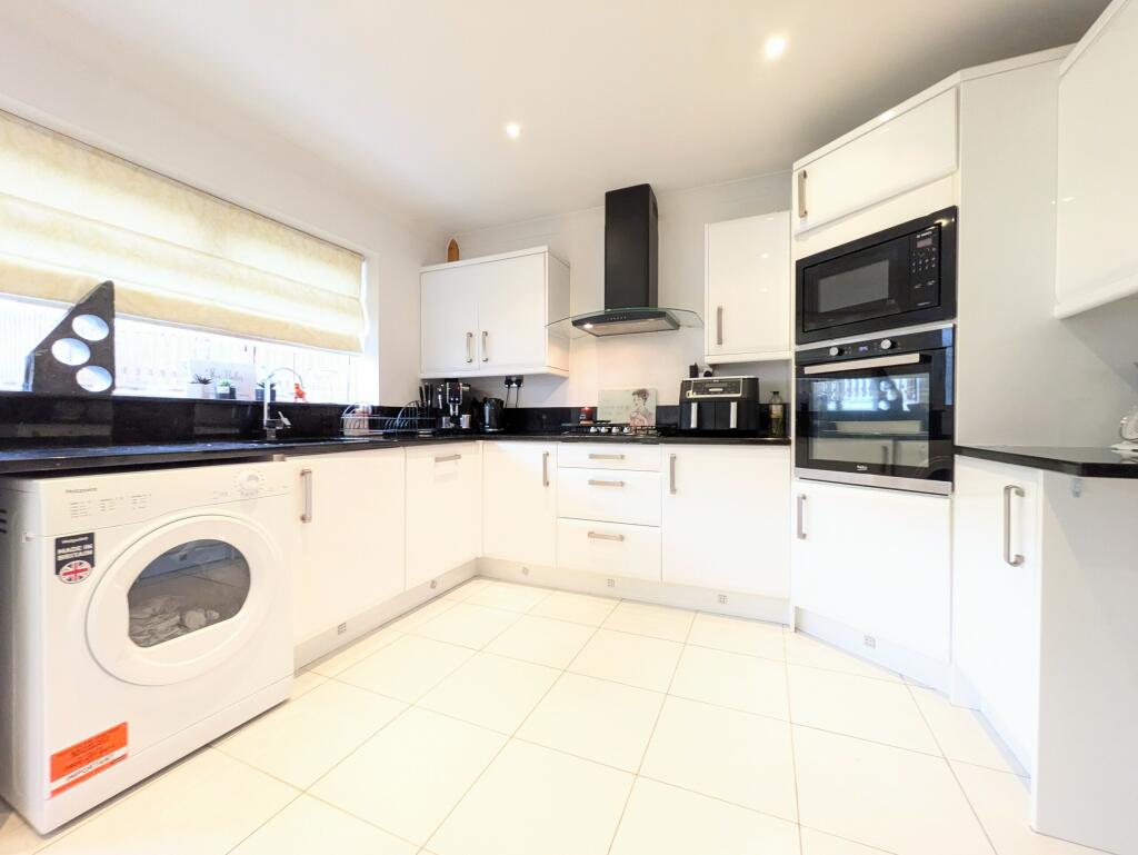 Additional image 12 of Cwm Glo House, Cwm Glo Road, Merthyr Tydfil