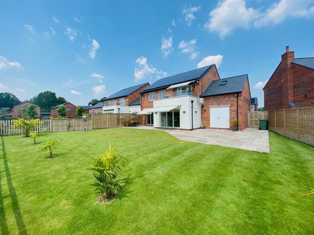 Additional image 8 of Belgrave Garden Mews, Pulford, Chester