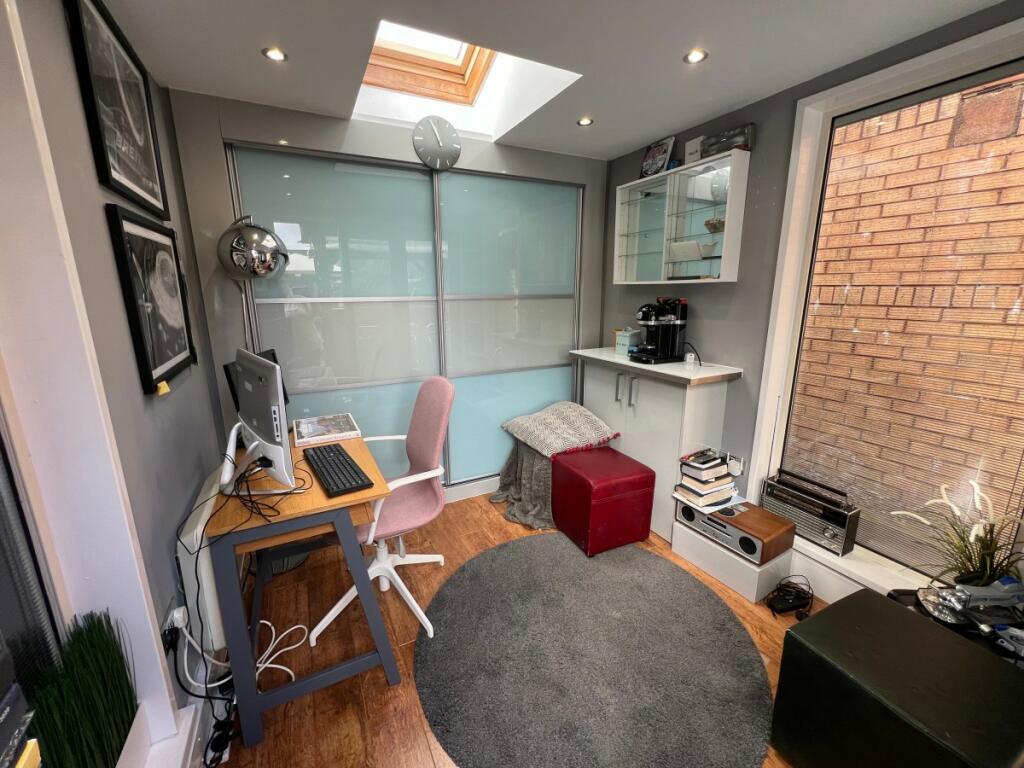 Additional image 23 of Bronheulwen, Porth - Porth