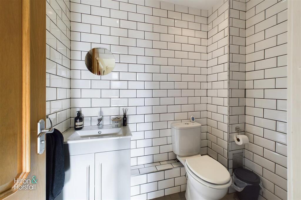 Additional image 15 of Barn Field Close, Colne