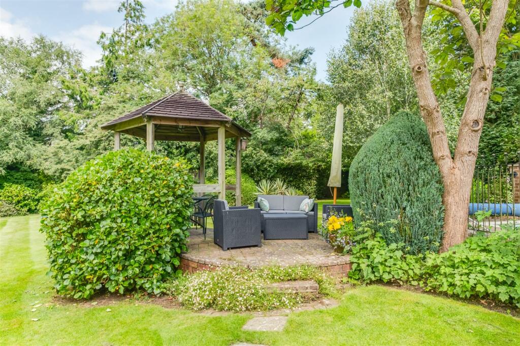 Additional image 39 of Hinderton Road, Neston