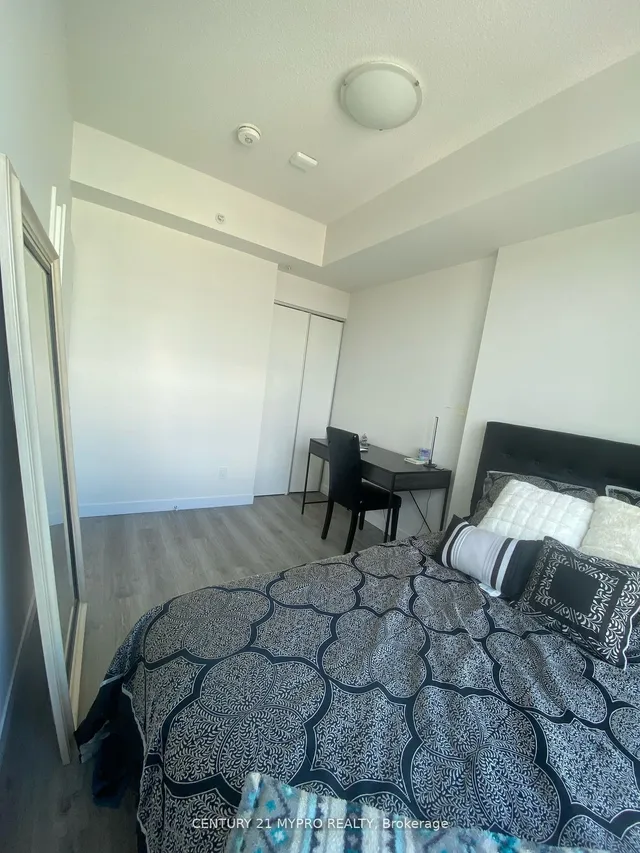 Additional image 11 of 60 Frederick St Unit 901