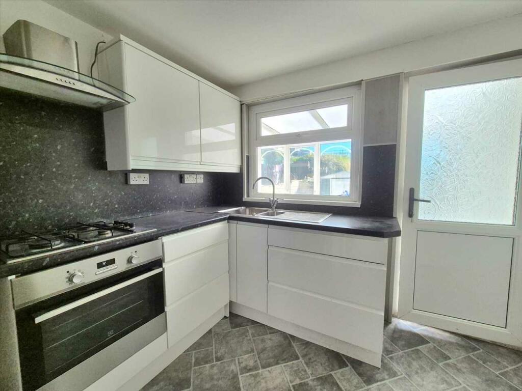 Additional image 6 of Victoria Street, Tonypandy