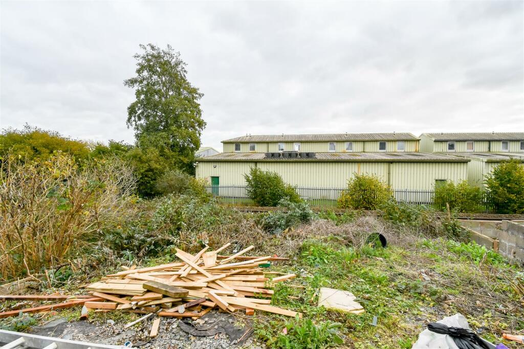 Additional image 11 of Falcon Road, Barry